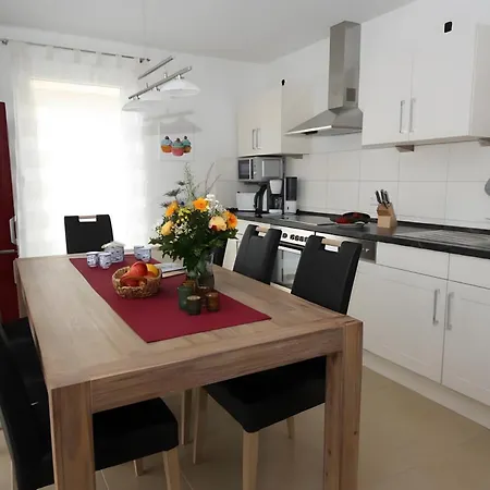 Haus K 95 Tatil Evi Röbel